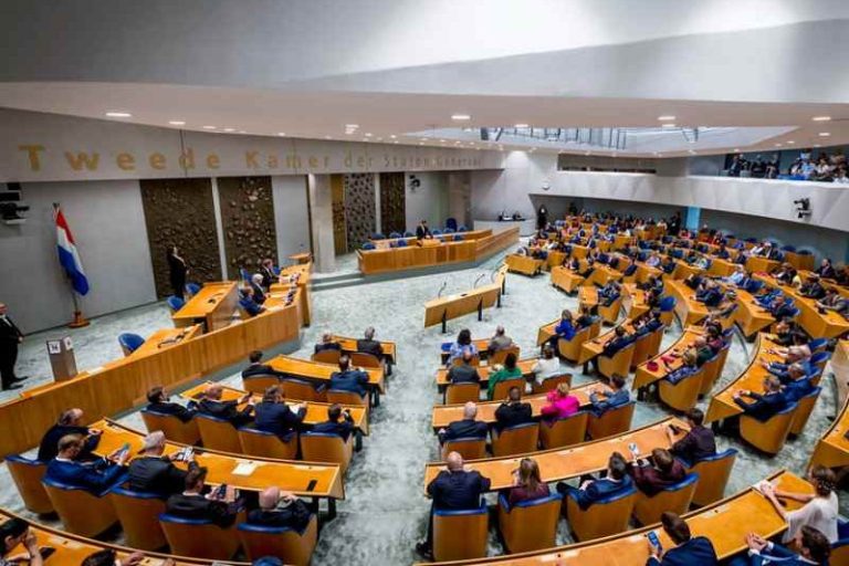 Wetsvoorstel rechtsvermoeden werknemerschap aangenomen